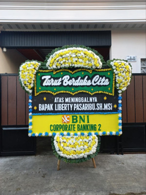 Papan Bunga Duka di Segah