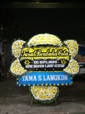 Papan Bunga Duka di Segah